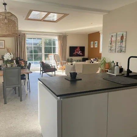 Maison La Julise, Piscine & Holiday home